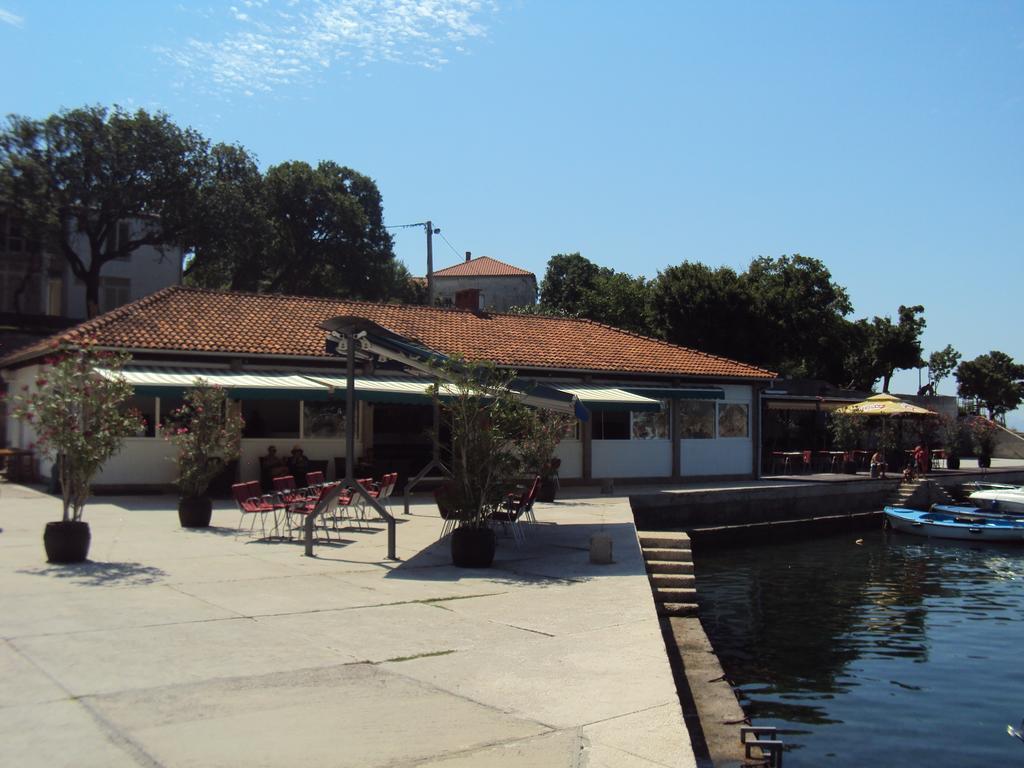 Guest House Morska Grota Povile Exterior foto